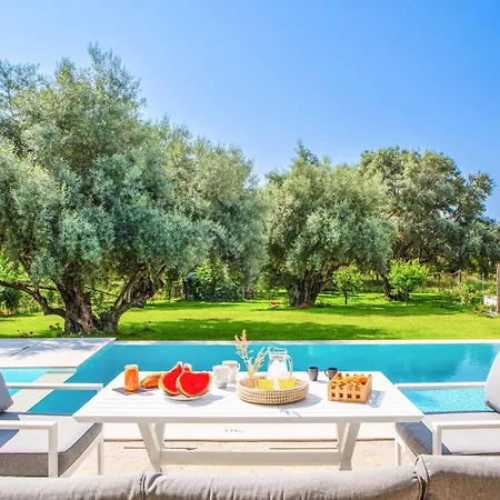 Averto Anna ヴィラ *